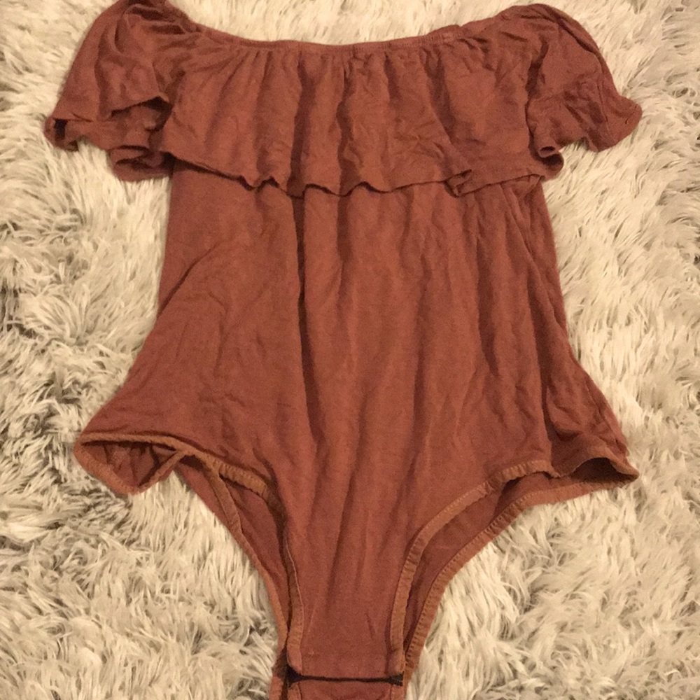 Nude/brown bodysuit 🤎
